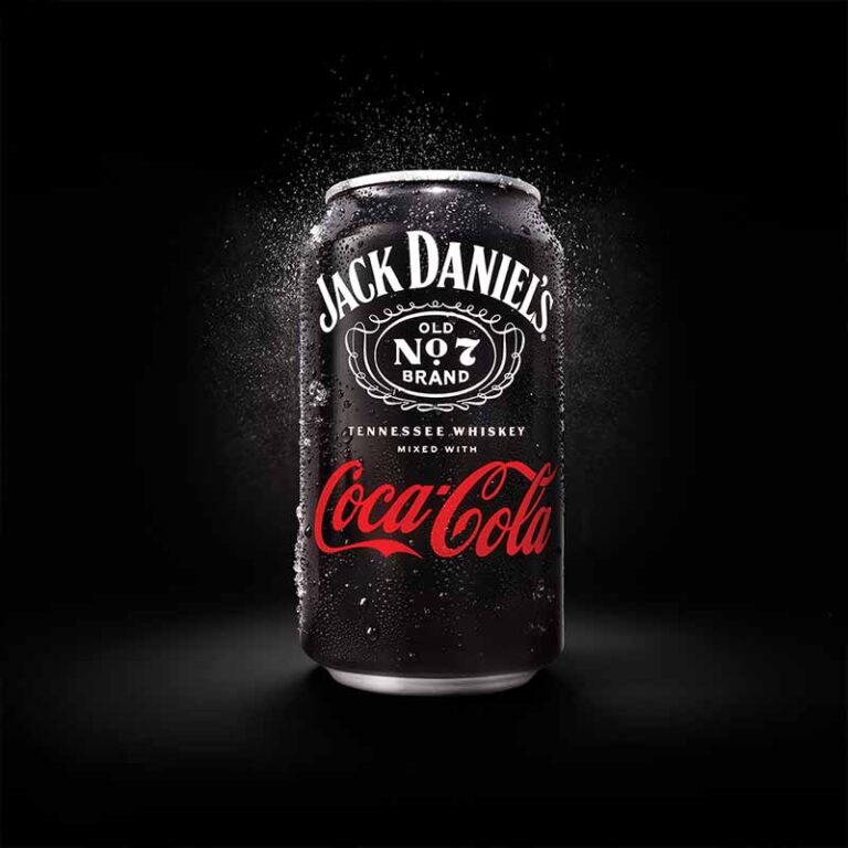 Jack Daniel's e CocaCola a combinação de dois clássicos em um drink